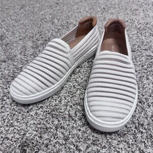 Kelly & Katie Efrim Slip-On Sneaker 7 size